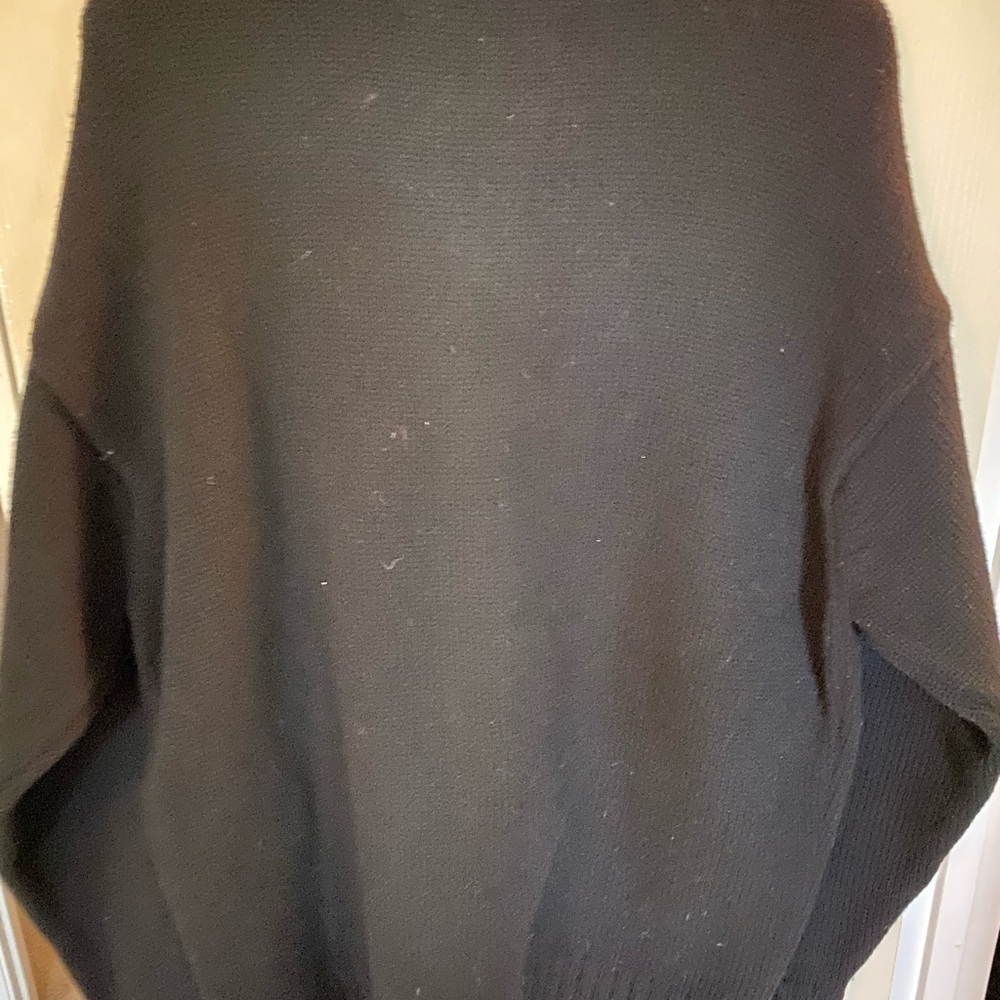 100% Wool Pullover - image 4